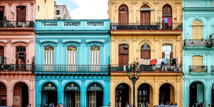  Piedmontese paints take the lead in the Historic building of Havana