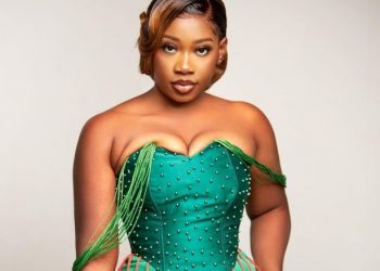 Verified Who wants me to be his cleaner , Serwaa Frimpong twerking blow the air