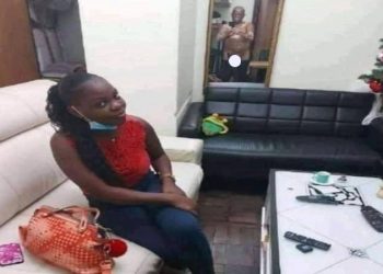 A lady suffered an embarrassing moment after sharing a photo of herself in a hotel room.