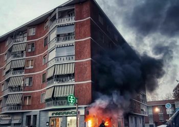 Car explosion in Torino,via regio parco