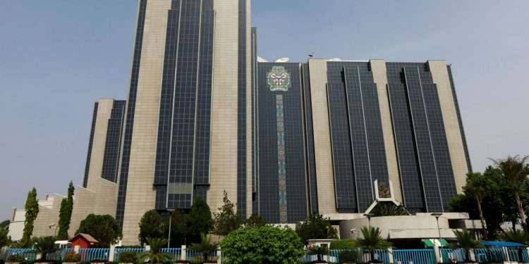 Nigeria’s central bank extends deadline to turn in old naira notes
