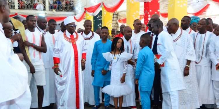 Oba Ewuare 11 New Year Day walk shut down Benin, rounds off the festival