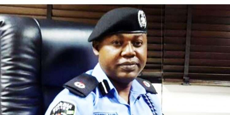 Violence at Lagos voting places sparks arrests of suspects in #NigeriaDecides2023.