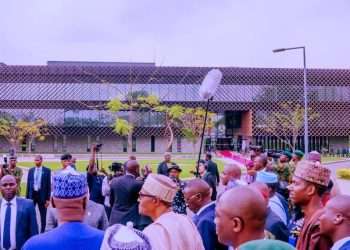 Buhari opens the ONSA counterterrorism center.