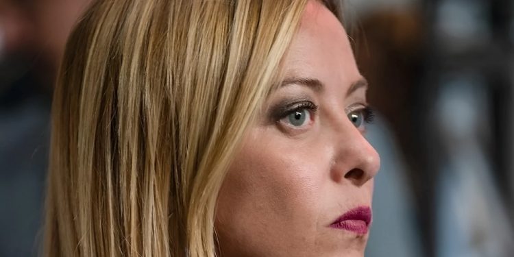 ITALY TO BAND ENGLISH  AND OTHER FOREIGN LANGUAGES