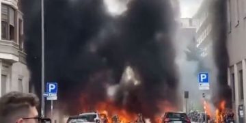 After a vehicle carrying oxygen tanks exploded in Milan, the school and households were evacuated.