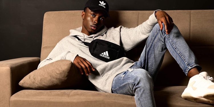 Sasco breez, Osayamen Hope William Biography, early Life, music