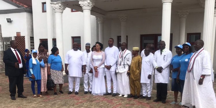 Dr Loretta Oduware Ogboro-Okor on Thursday, June 15 led her team to the famous palace of the Oba of Benin