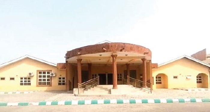 During a fight in Bauchi on July 6, 2023, a man cuts off his friend's hands.