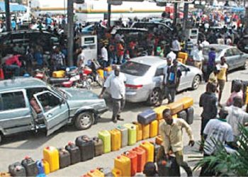 As thieves vandalize pipelines, fuel lines form in Lagos and other cities.
