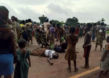 Fighting Benue ladies block Makurdi/Abuja thruway as herders kill five