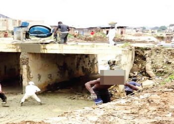 Work resumes on Lagos trench