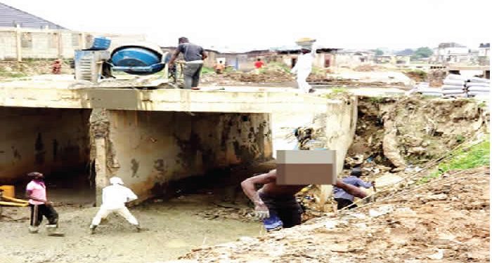 Work resumes on Lagos trench