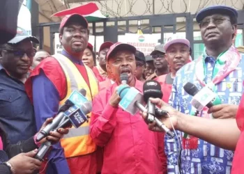 ASUU, Banks and others  join NLC in  the 2-day warning strike