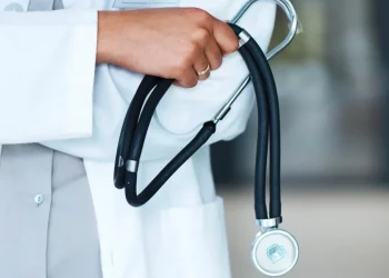 FG: Review of retirement age to 65 and 70 years for health professionals and medical/dental consultant’s