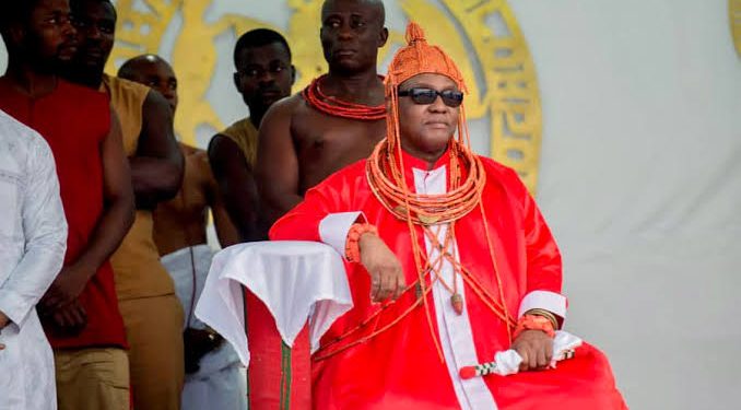 Oba of Benin tasks Immigration on border security, staff welfare
