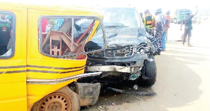 One dies, seven injured in Lagos-Ibadan Expressway crash
