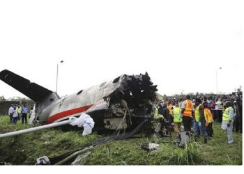 Compensation is sought by the widows of soldiers killed in a plane crash in 1992.