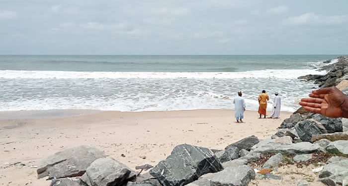 13-year-old boy drowns swimming in Lagos beach