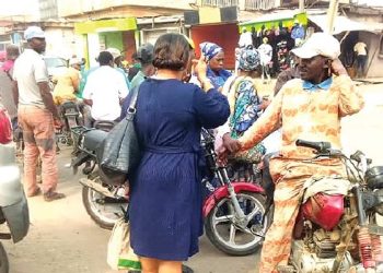 Policemen, okada riders clash as Lagos enforces ban