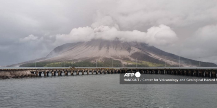 Volcano Eruption in Indonesia Triggers Evacuation and Tsunami Warning