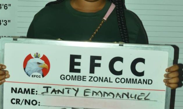 Naira abuse: EFCC arrests woman for spraying N1000 notes