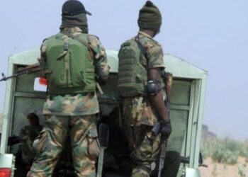 Fake soldier arrested for dressing in friend’s military uniform