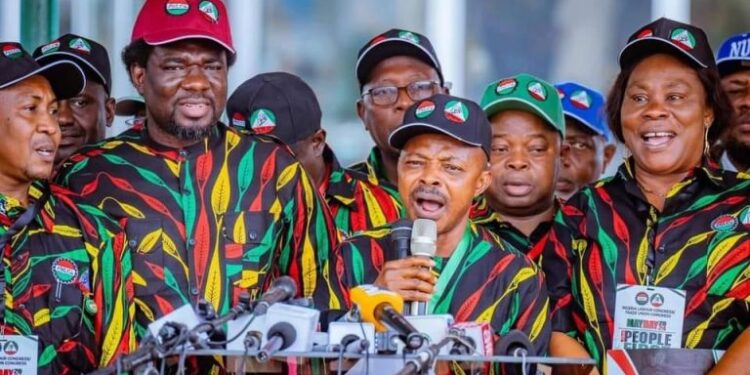 Federal Government and Organised Labour on Wednesday adjourned the minimum wage