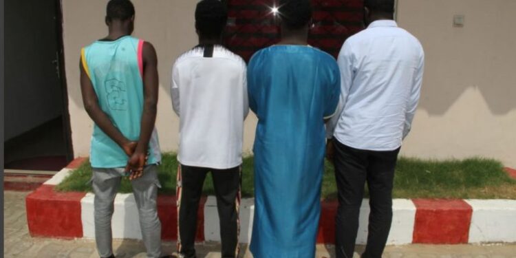 EFCC arrests Kano banker, three others for mutilating naira notes