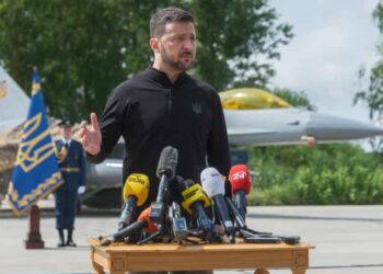 Ukrainian Pilots Begin Operations with F-16 Fighter Jets Amid Ongoing Conflict