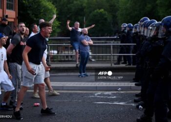 International Advisory: Nations Urge Caution for Citizens Traveling to the UK Amid Rising Unrest