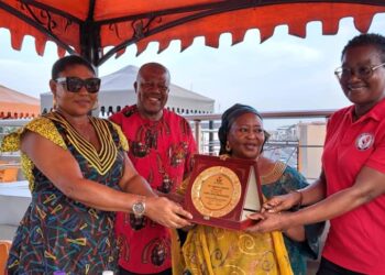 Aisha Ibrahim, NAWOJ National Chairperson Receives Distinguished Persons Honourary Award