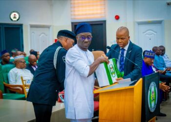 Edo state: Governor presents budget for 2025 fiscal year, which amounts to billions of naira