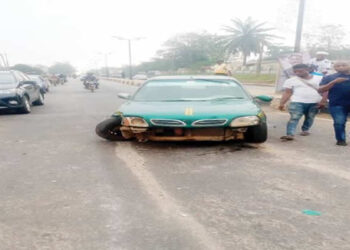 20 Passengers Escape Death in Lagos, Ogun Road Crashes