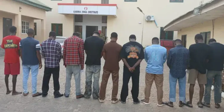 EFCC arrests 11 suspected internet fraudsters in Niger hotel