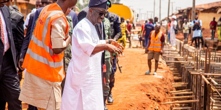 Edo Governor Okpebholo Warns Contractors Over Substandard Work, Threatens Termination