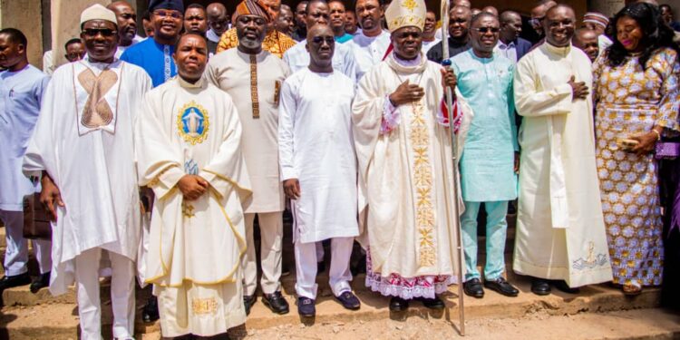 GOVERNOR OKPEBHOLO FLAGS OFF NEW INFRASTRUCTURAL PROJECTS ACROSS EDO STATE