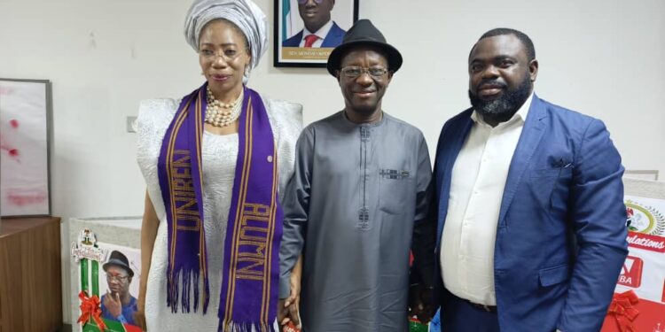 Obaland Journalist Accompanies DG(Dr.Mrs Loretta Oduware Ogboro-Okor) of Diaspora Agency  Visit to Edo State Commissioner for Information and Communication