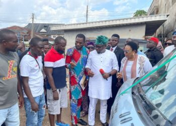 Hon. Iyawe Provides 50 Mini Buses to Oredo Youths, Boosts Local Economy