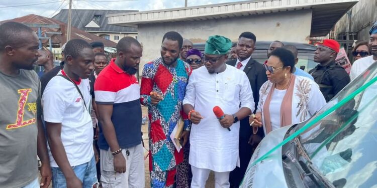 Hon. Iyawe Provides 50 Mini Buses to Oredo Youths, Boosts Local Economy