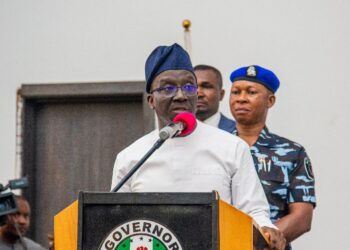 Okpebholo Flags Off ₦1bn Interest-Free Loan for Edo Traders