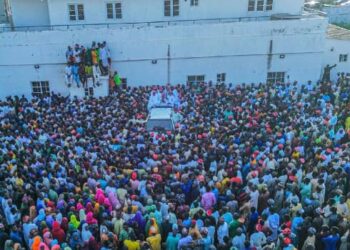 Kwankwaso Welcomes Thousands of APC Defectors to NNPP in Kano