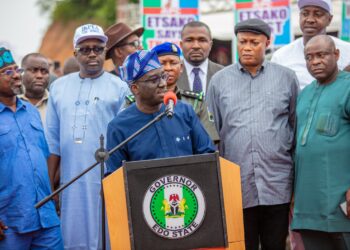 Governor Okpebholo Flags Off Emergency Repairs on Failed Federal Roads in Edo North