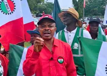 NLC Kicks Against Proposed Pay Rise for Politicians, Warns of “Tsunami”