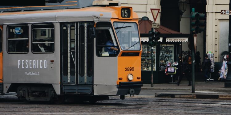 Turin City Council Backs Proposal for Multiple Subway Rides on Single Ticket