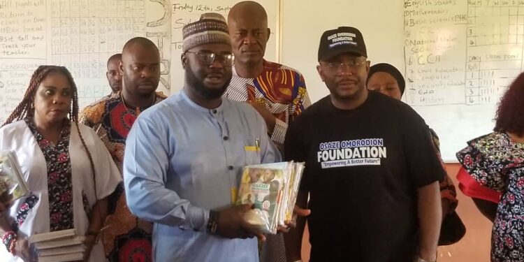 Osazee Omorodion Foundation, Egor Council Boss Distribute Free Writing Materials to Pupils