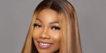 Tacha Sets New Record with 144 Makeups in 24 Hours