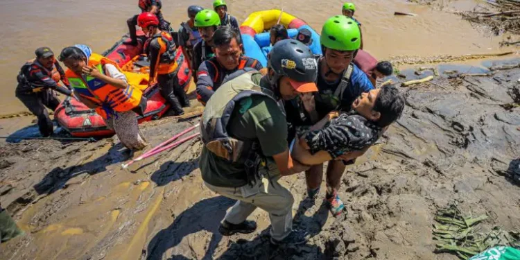 Indonesia Flood Death Toll Reaches 631 December 2, 2025