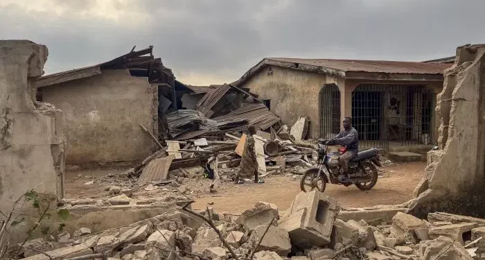 DEBRIS FROM U.S. CHRISTMAS-DAY STRIKES IN SOKOTO FALLS ON KWARA HOTEL — THREE STAFF HOSPITALISED