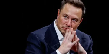 Elon Musk Becomes the First Person Ever Worth $600 Billion